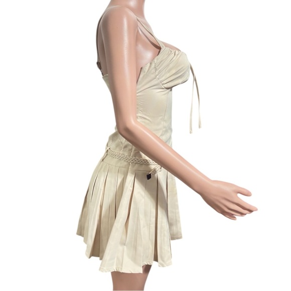 NWT ITZABELLA Women’s Chic Cream Pleated Mini Dress Taupe - Picture 4 of 16